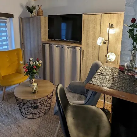 Love Room Avec Spa Nerac Exterior photo